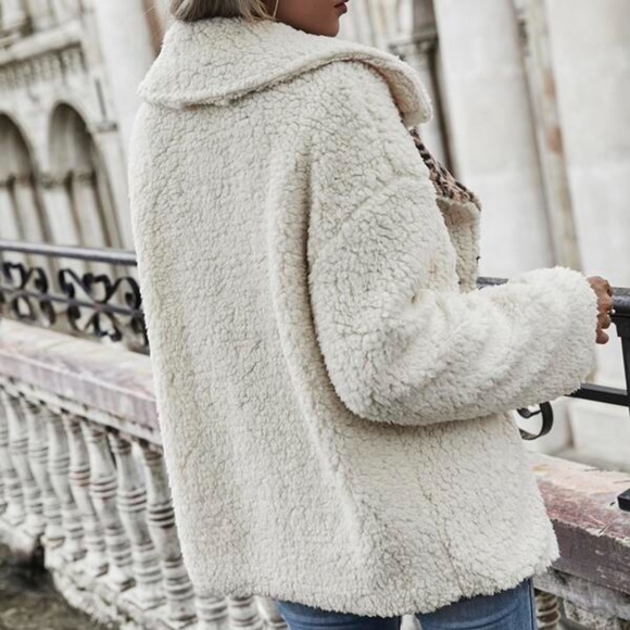 Off White Leopard Print Button up Teddy Coat Jacket - Picture 9 of 10